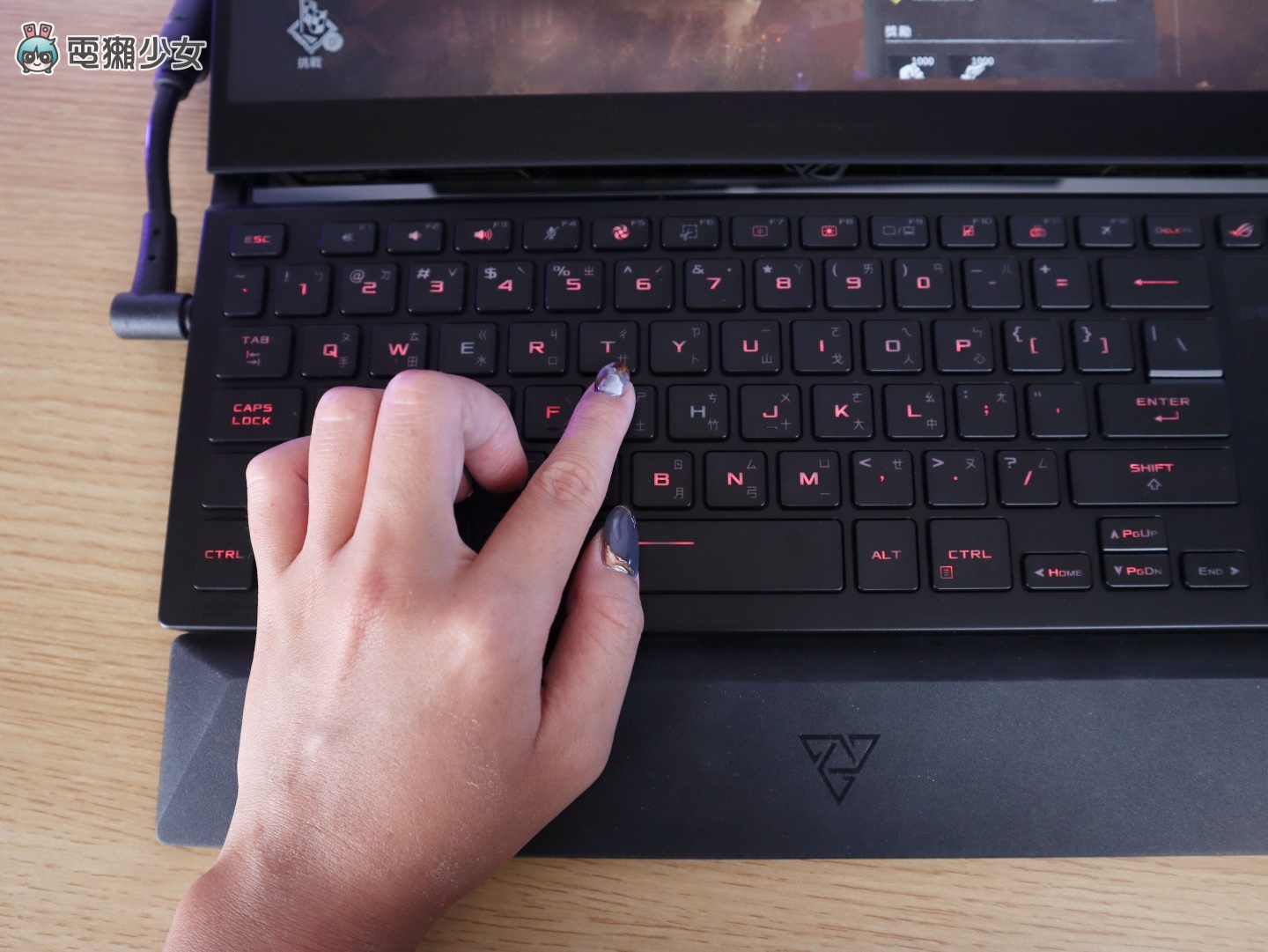 开箱｜满血之作！ROG Zephyrus Duo 16 双萤幕电竞笔电，集强悍性能和专业萤幕于一身 feat. GeForce RTX 3080 Ti 数码科技 图16张