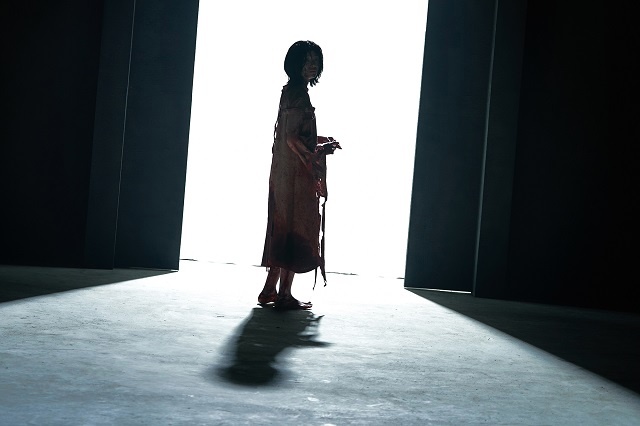 试映｜韩国热门电影《魔女二部曲：另一个她》无雷心得：更多的血浆、超能力与中二魂（7/1 上映） 数码科技 图2张