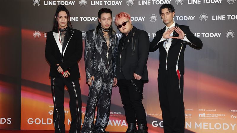 金曲33／TRASH成遗珠　阿夜放闪被抓包：全家好有爱 时尚资讯 图1张