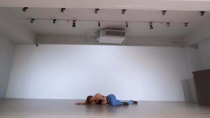 19秒剧烈晃动！郭书瑶“劈腿”画面曝光　真实身材网看傻 时尚资讯 图2张
