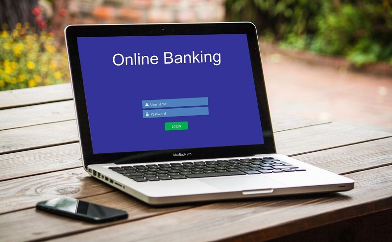 News I 不想网络银行户口被冻结！记得3个月登录一次Online Banking！ 更多热点 图1张