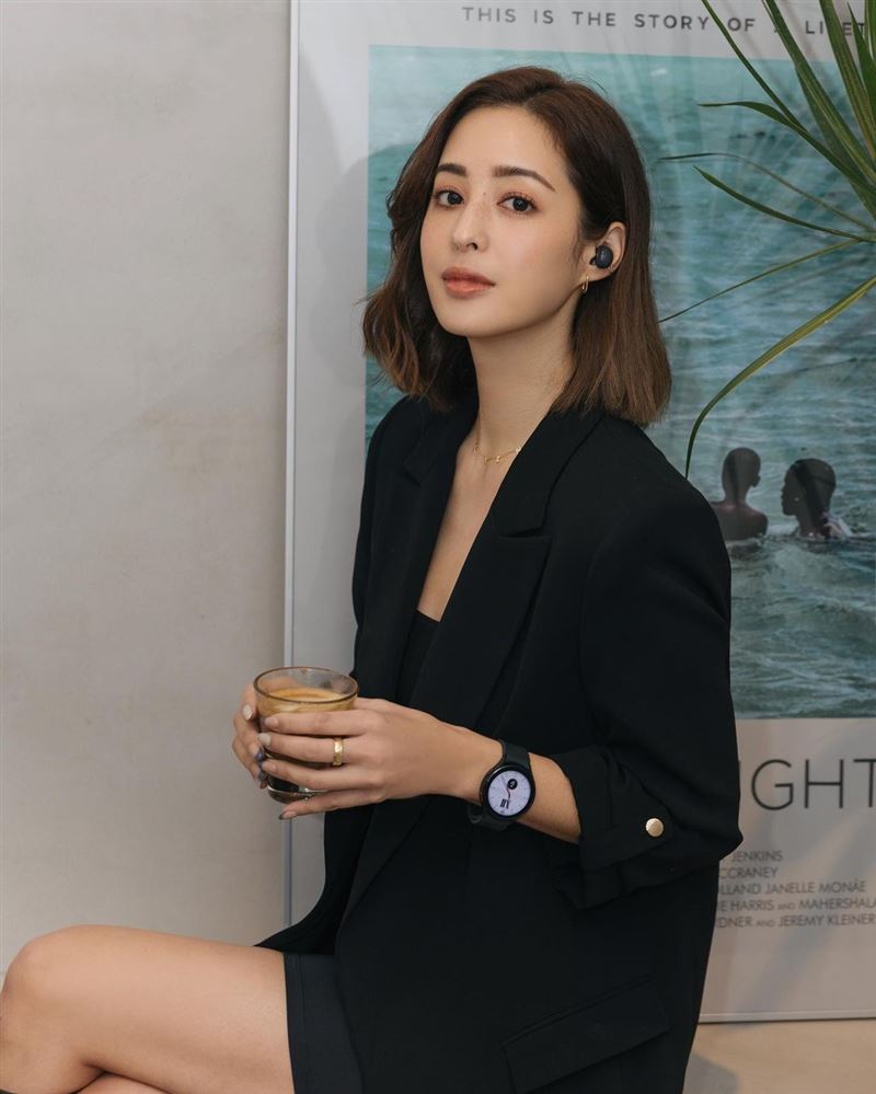 湿身片流出！莫允雯比基尼开心冲凉戏水　美胸看光网暴动了 时尚资讯 图1张
