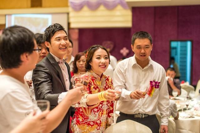 婚嫁 I 出席婚宴红包怎样给才不失礼？5个点做好避免得罪人 更多热点 图6张