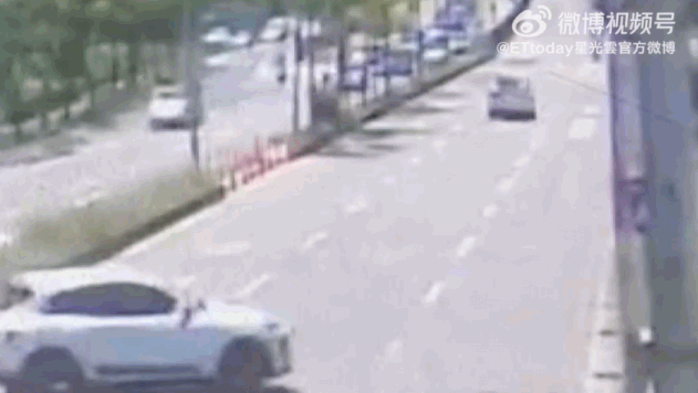 【林志颖车祸】骨折痛到不能动！ 被拉出脱困不到5秒...车头就起火 娱乐资讯 图2张
