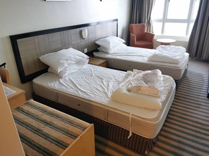 Travel I 你真的没看错！入住酒店要自行整理床单 不过可享有这个优惠！ 更多热点 图3张