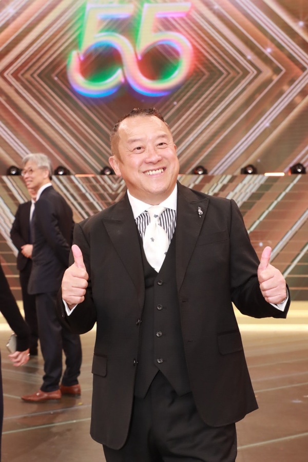 曾志伟投资公司曝“资金链断裂”拖欠付钱！办公室外堵人：还钱！ 娱乐资讯 图1张