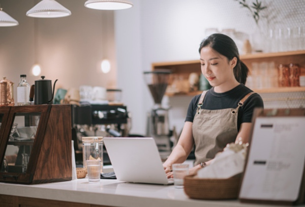 Tips｜兼职工作一定有好处？注意这4件事，小心越做越累还后悔 更多热点 图1张