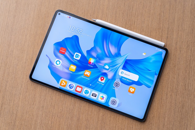 新品 I 5款新品重期待值看看！HUAWEI全系列智能办公旗舰产品亮相！ 更多热点 图9张
