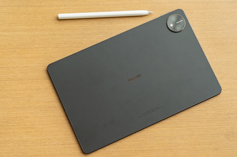 新品 I 5款新品重期待值看看！HUAWEI全系列智能办公旗舰产品亮相！ 更多热点 图10张