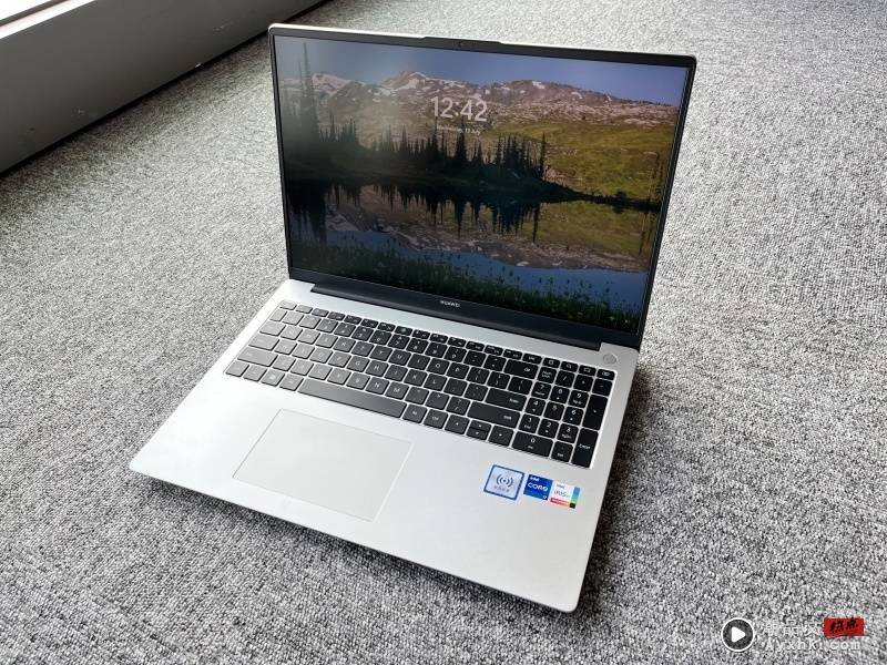 笔电 I HUAWEI MateBook D16 5大必买点！麦克风降噪可安心进行会议！ 更多热点 图7张