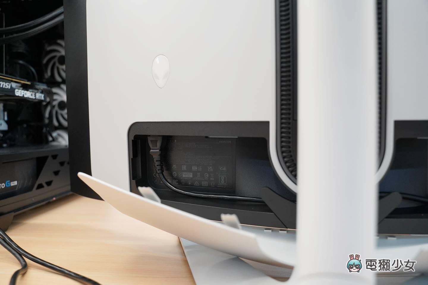 开箱｜最新 QD-OLED 技术显示器，Alienware 34 吋曲面电竞萤幕 AW3423DW 数码科技 图10张
