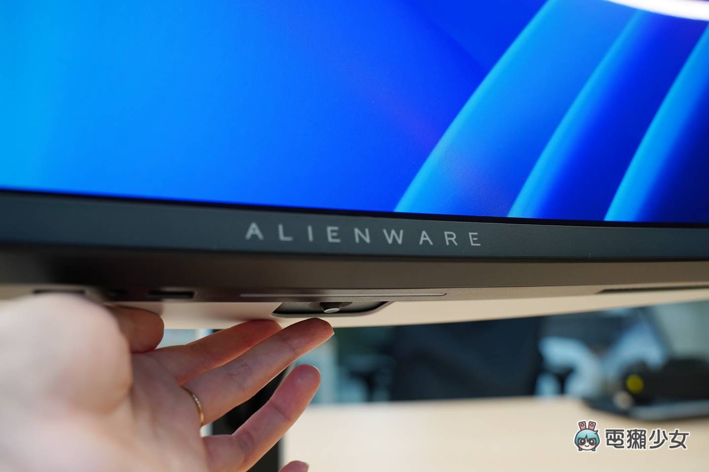 开箱｜最新 QD-OLED 技术显示器，Alienware 34 吋曲面电竞萤幕 AW3423DW 数码科技 图13张