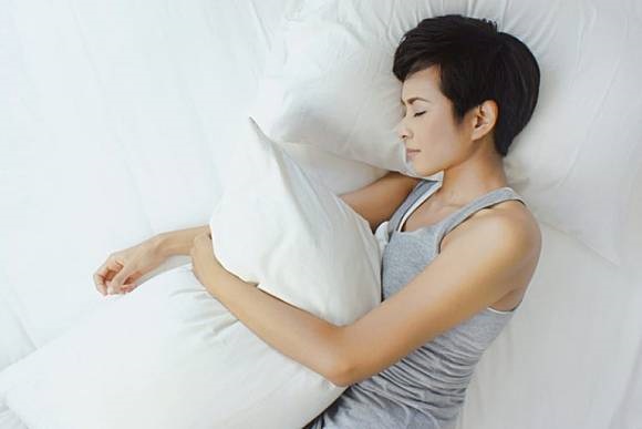 健康 I 不是会出汗就一定很健康！身体6处异常出汗是疾病的信号 更多热点 图6张
