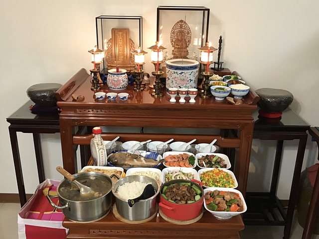 Tips I 中元节拜拜流程和讲究！拜祖先、拜神明、拜路边原来不一样 更多热点 图3张