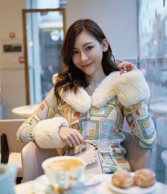 【The Fabulous】 “自己想通了，全世界都会为你绕路”女神Anjoe许縤恩12个女人必读爱自己语录 更多热点 图5张