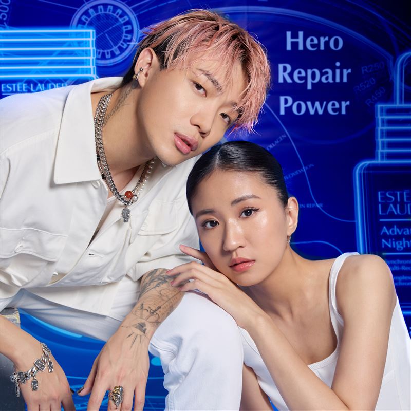 9m88露“纤细蛮腰”挖洞又晒大长腿！揭新身分超级狂 时尚资讯 图2张