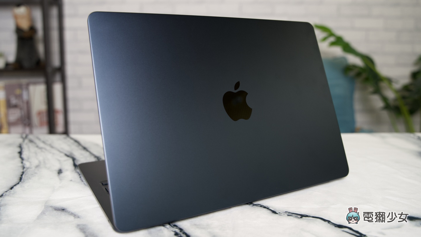 开箱｜M2 MacBook Air 开箱评测！重量变轻超有感！值不值得买？实际上手使用心得老实说 数码科技 图2张