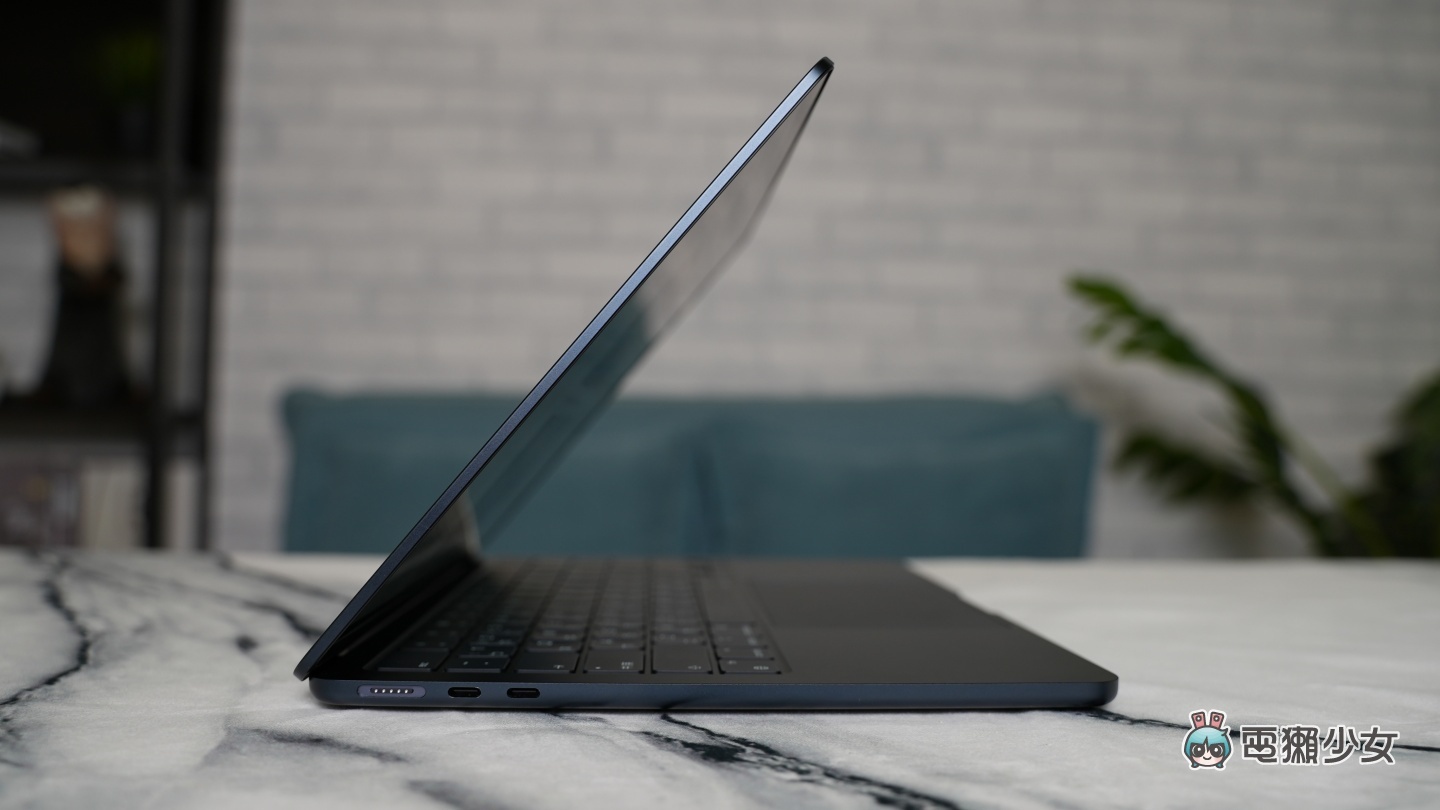 开箱｜M2 MacBook Air 开箱评测！重量变轻超有感！值不值得买？实际上手使用心得老实说 数码科技 图4张