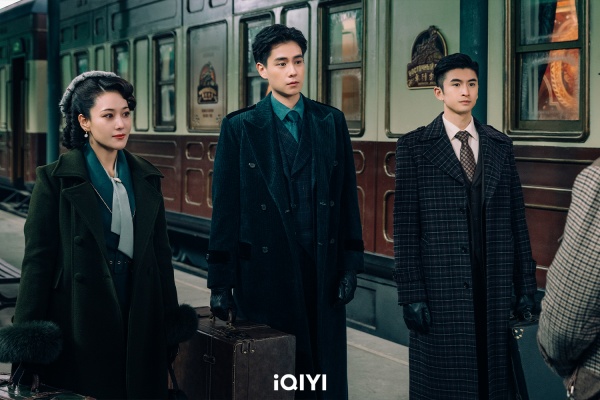 8月男友：吴磊、王鹤棣、许凯、胡一天！上演“花式吻戏” 娱乐资讯 图4张
