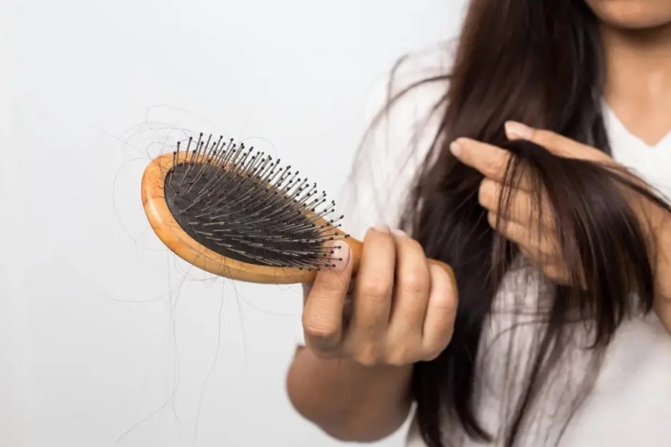 Tips I 脱发又关它们事？生活中7类易引起脱发的食物 更多热点 图1张