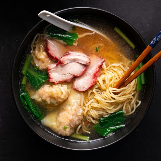 Tips I 脱发又关它们事？生活中7类易引起脱发的食物 更多热点 图2张