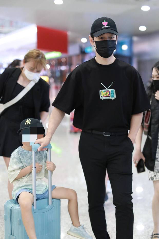 情感 I 离婚如何降低对孩子的伤害，这5件事是关键！ 更多热点 图2张