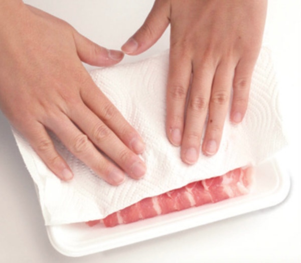 Tips｜冷藏肉之前，肉该不该洗？教你4招科学冻肉法！ 更多热点 图2张