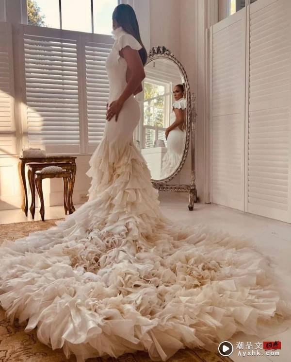 Style｜等了20年，Jennifer Lopez披Ralph Lauren绝美婚纱出嫁！ 更多热点 图1张
