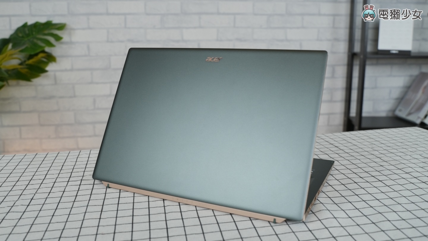 开箱｜理想身型、质感外型！Acer Swift 5 轻薄外观与效能再进化，搭载 Intel 第 12 代处理器成就商务首选 数码科技 图3张