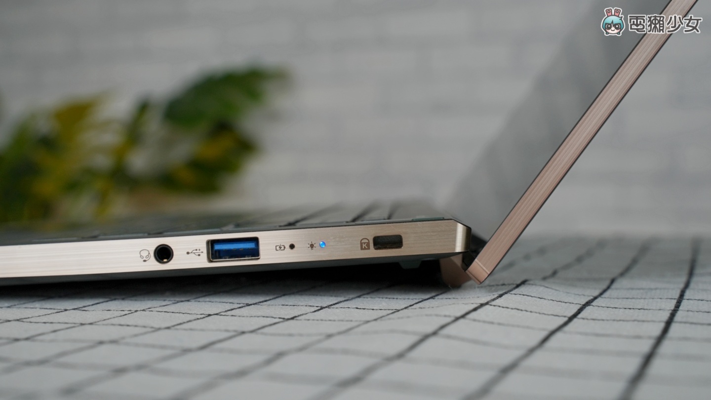 开箱｜理想身型、质感外型！Acer Swift 5 轻薄外观与效能再进化，搭载 Intel 第 12 代处理器成就商务首选 数码科技 图10张