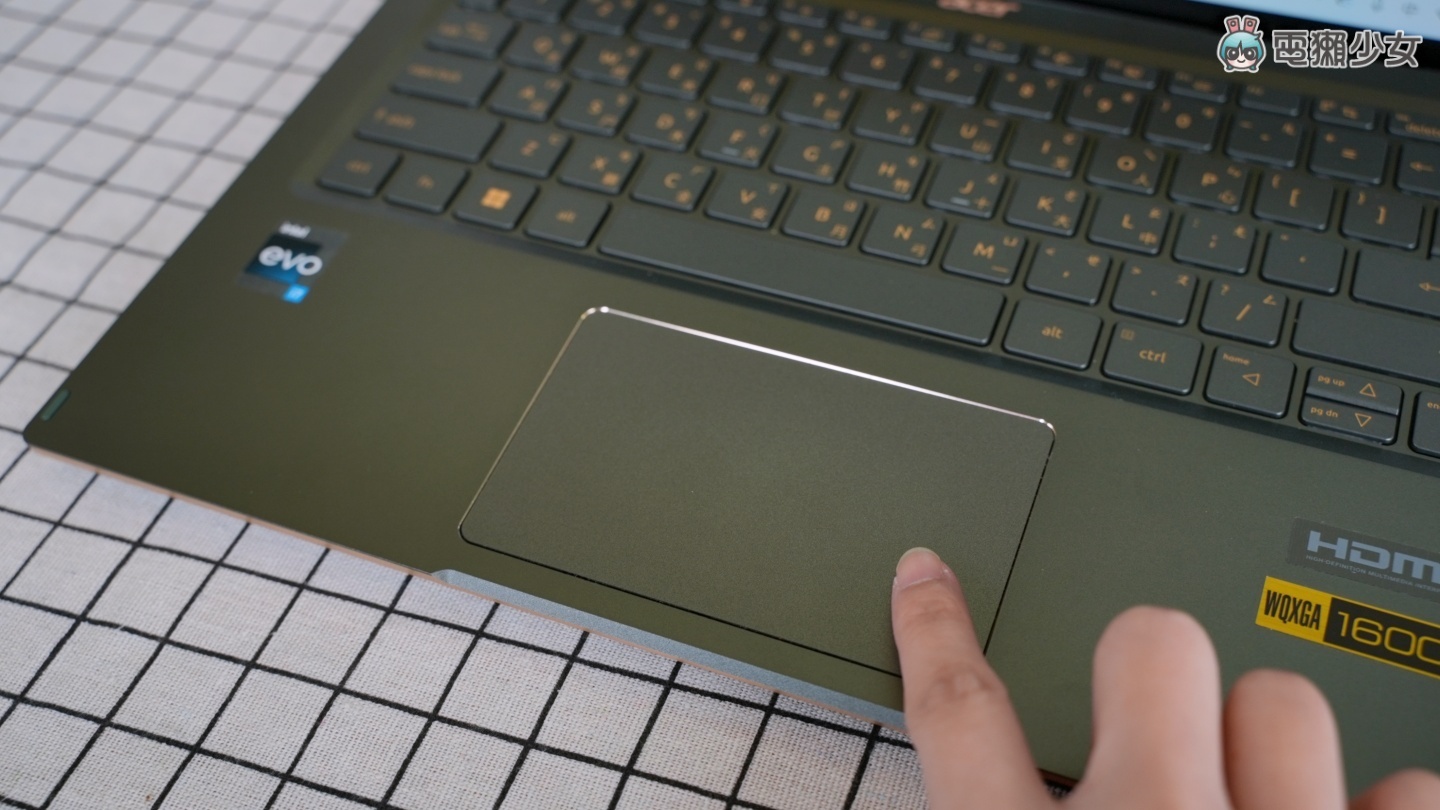 开箱｜理想身型、质感外型！Acer Swift 5 轻薄外观与效能再进化，搭载 Intel 第 12 代处理器成就商务首选 数码科技 图13张