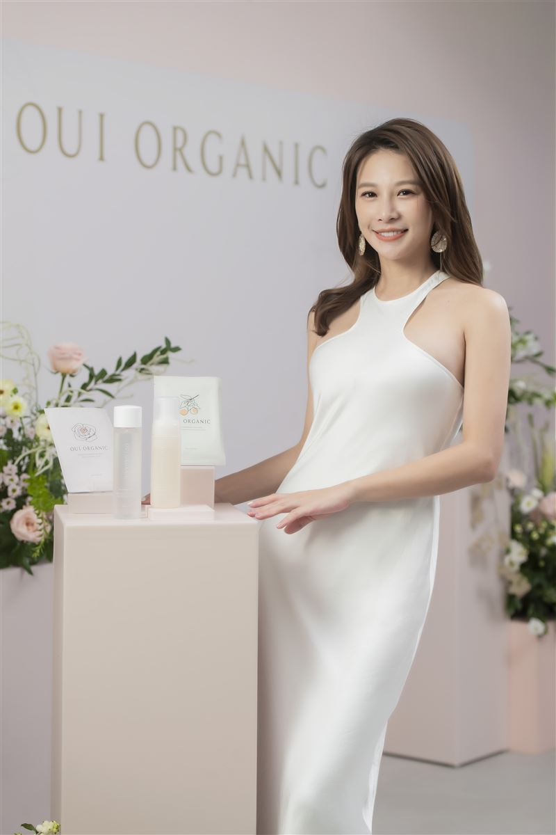 艾莉丝生了“新北鼻”！屡被放鸟打枪　“这一刻”感动到哭 时尚资讯 图3张