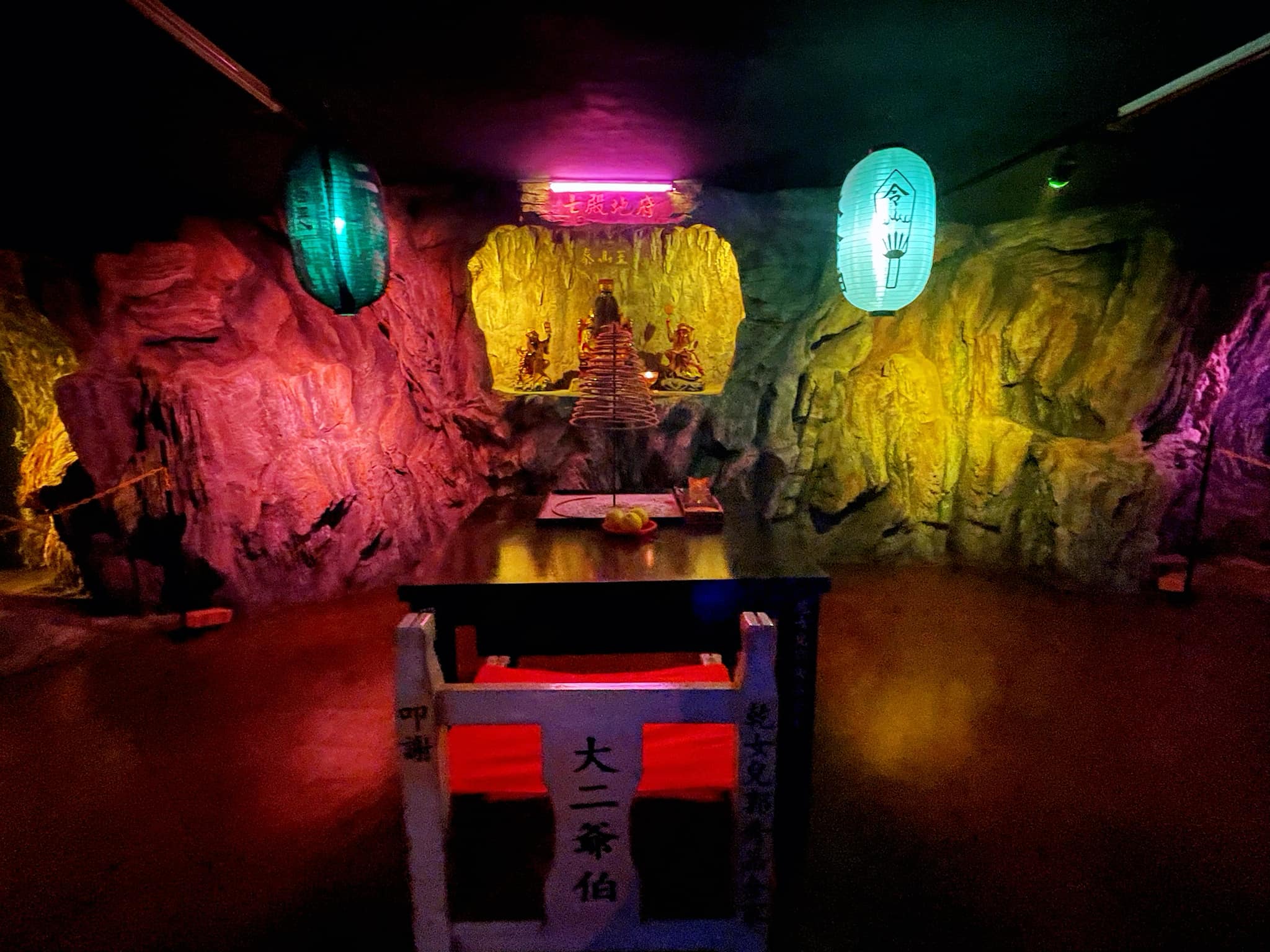 旅游 I 吧生地下室免费地狱，仅在初一十五开放体验“地狱一日游” 更多热点 图3张