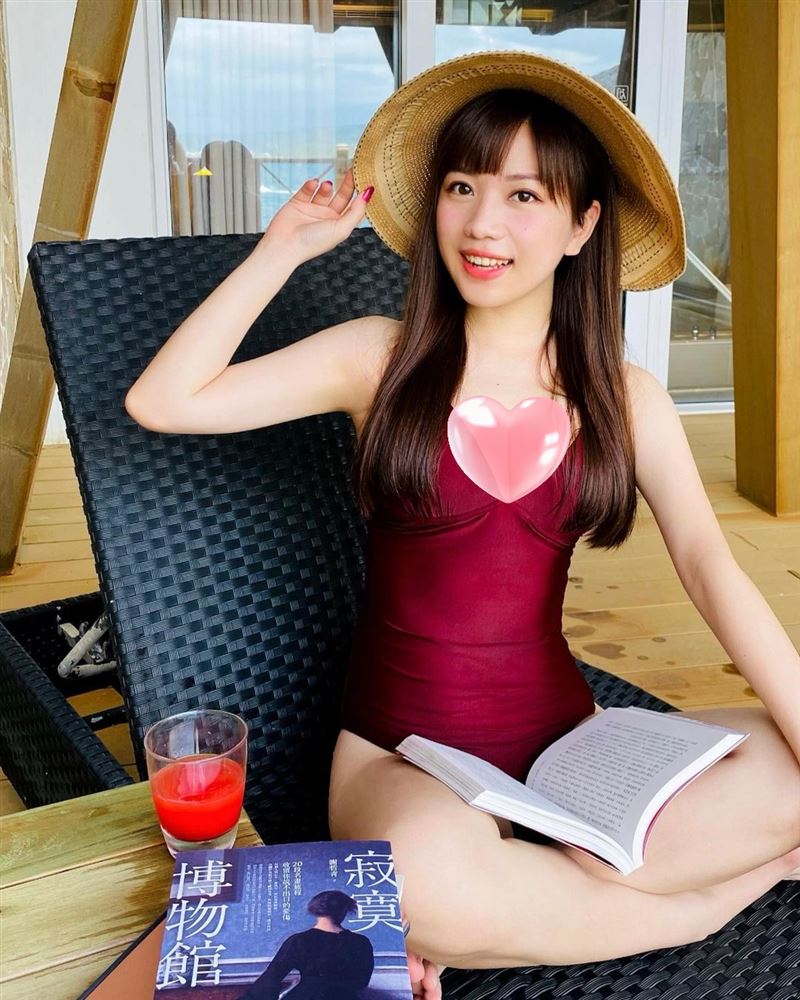 蔡尚桦破尺度罕晒激辣泳装　深V事业线藏不了：请示过父母 时尚资讯 图3张