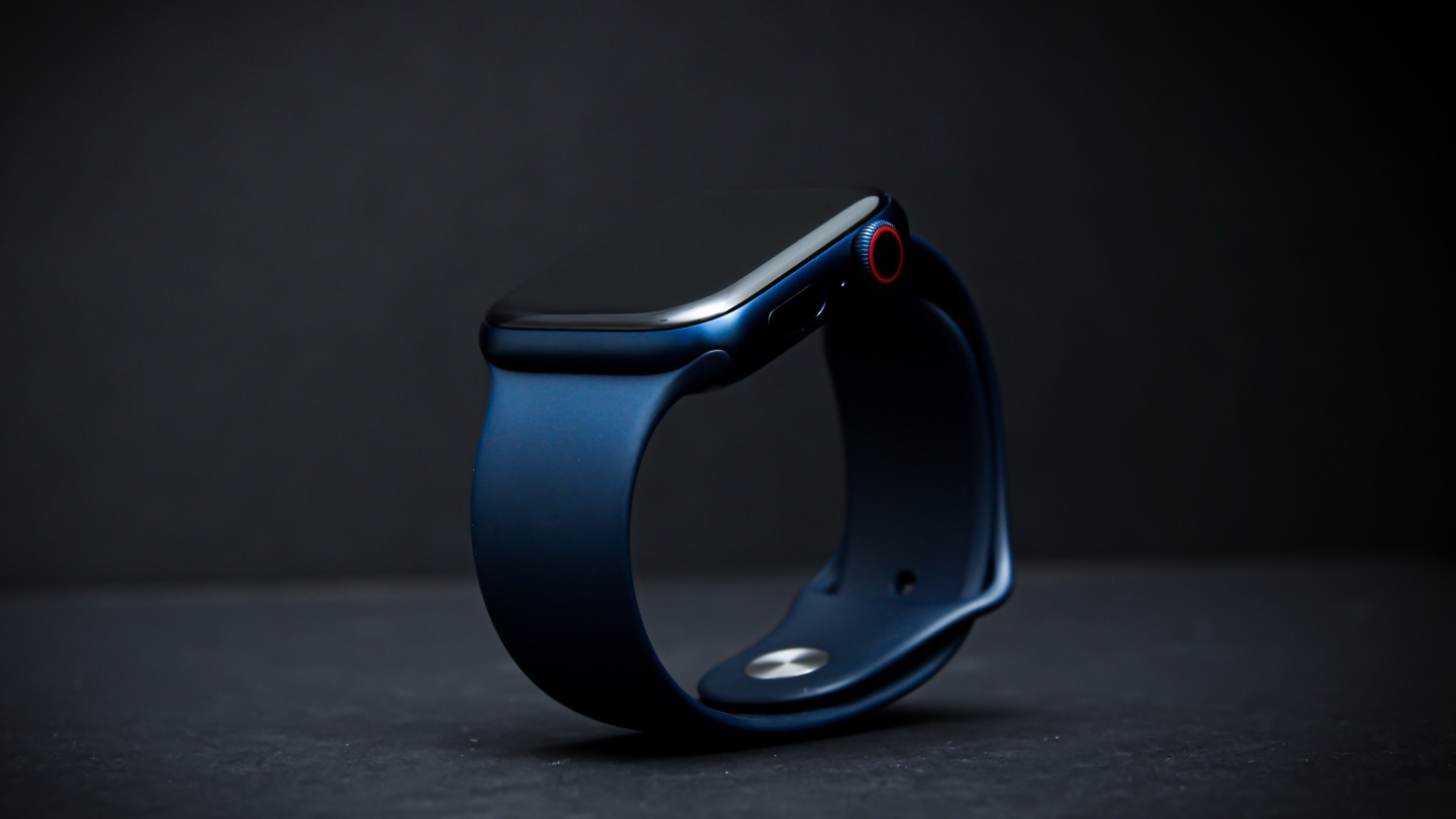 Apple Watch Pro 渲染图曝光！将具备更大的萤幕并可能会有新增实体按键 数码科技 图1张