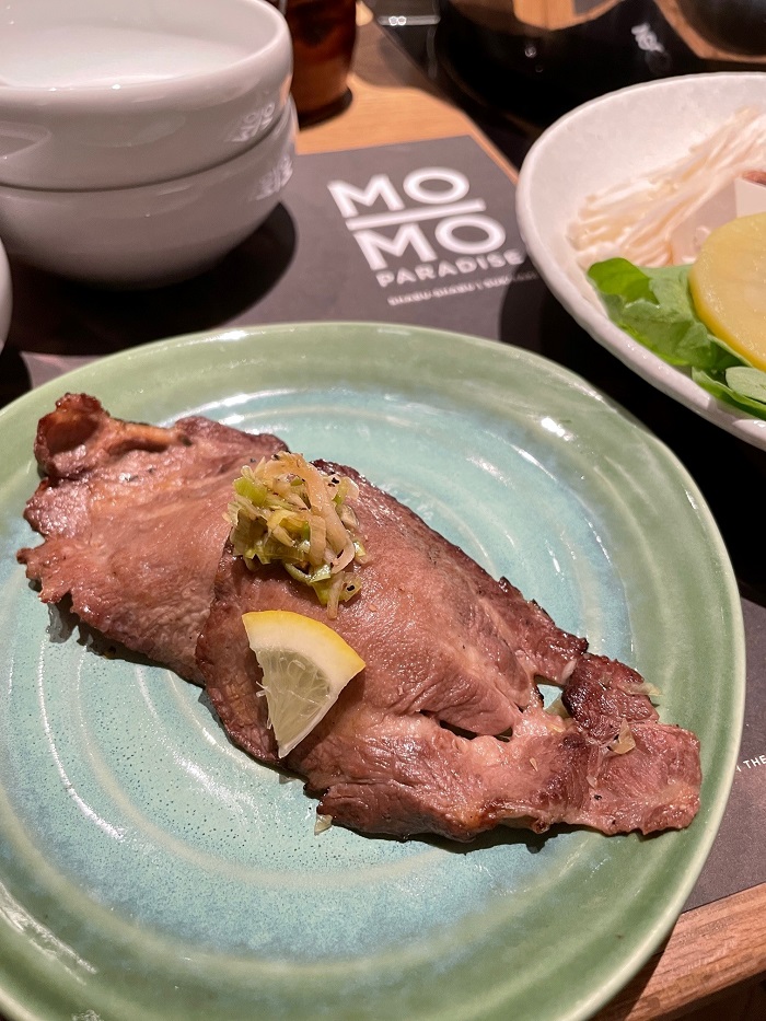 美食 I The Table by Isetan 里6家日式特色餐厅推荐：寿喜锅、烧烤、炸猪排、日式酒吧、拉面和铁板烧 更多热点 图7张