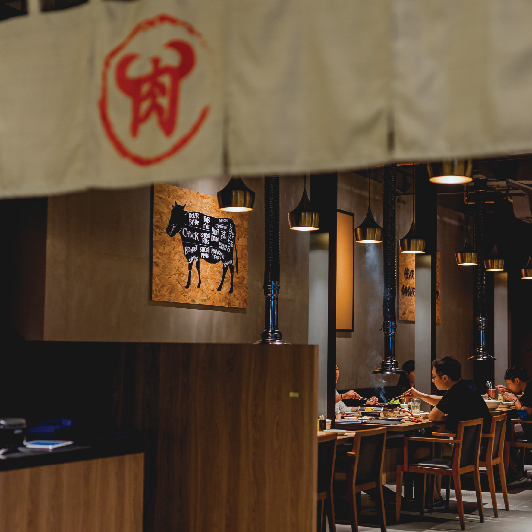 美食 I The Table by Isetan 里6家日式特色餐厅推荐：寿喜锅、烧烤、炸猪排、日式酒吧、拉面和铁板烧 更多热点 图9张