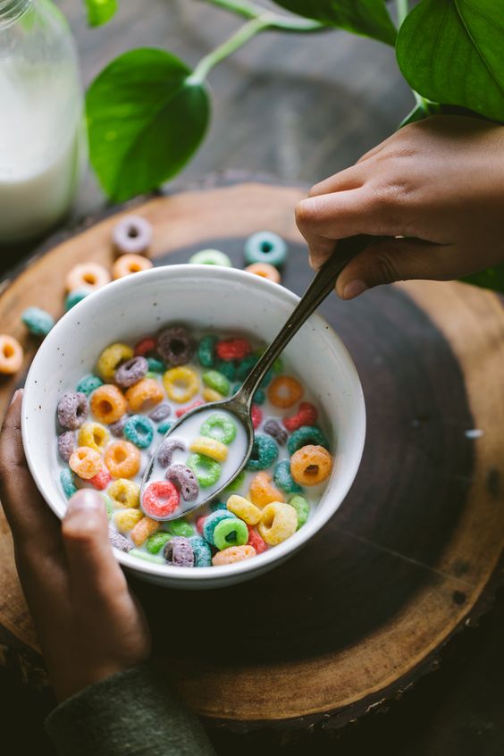 Tips I 睡前吃pizza会增加上厕所次数？造成失眠的睡前食物名单 更多热点 图6张