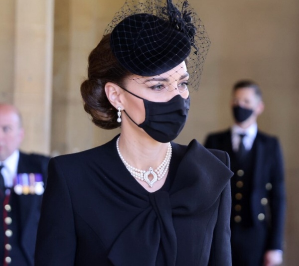 StyleI 英女王离世，凯特王妃秒改戴珍珠？专家揭秘是这“原因”！ 更多热点 图4张