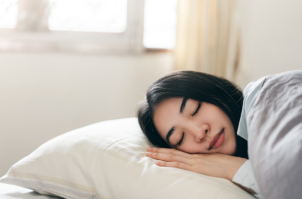 健康I 粉刺爆发、手掌现红斑，这4个症状一出现可要抓紧排肝毒！ 更多热点 图4张