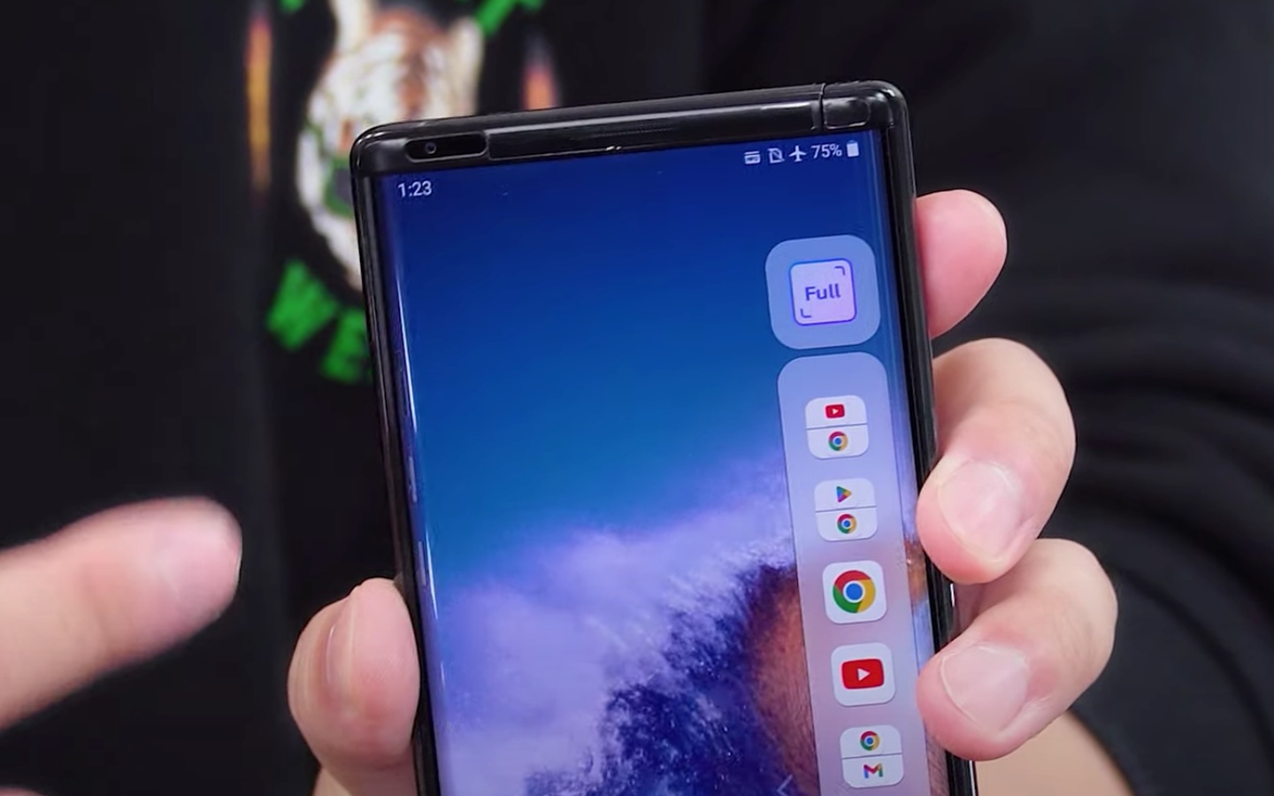 LG 退出手机业务前的遗憾，完成度极高的卷轴手机‘ LG Rollable ’开箱！你打几分？ 数码科技 图4张