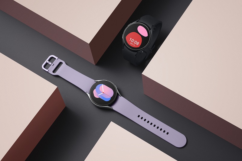 Tips I Samsung Galaxy Watch 必懂功能！ 摇一摇手腕快速打开App！ 更多热点 图1张
