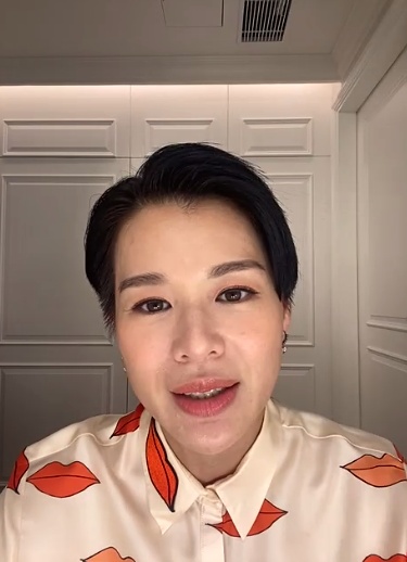 带小孩比拍剧辛苦！胡杏儿佩服全职妈妈 松口谈第四胎计划 娱乐资讯 图1张