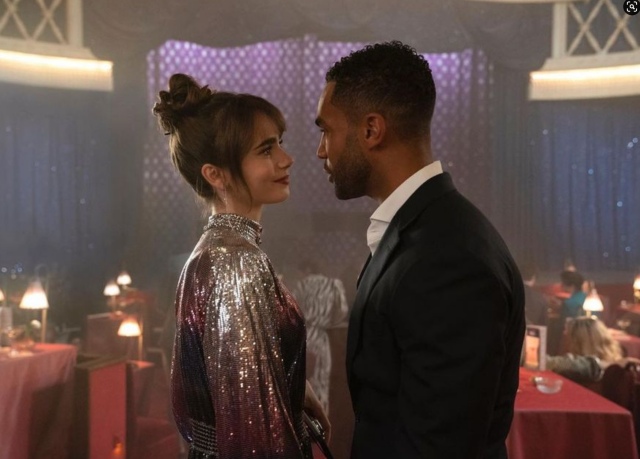 Style I 《Emily in Paris》又双叒回来了！这一季造型终于变好看？ 更多热点 图1张