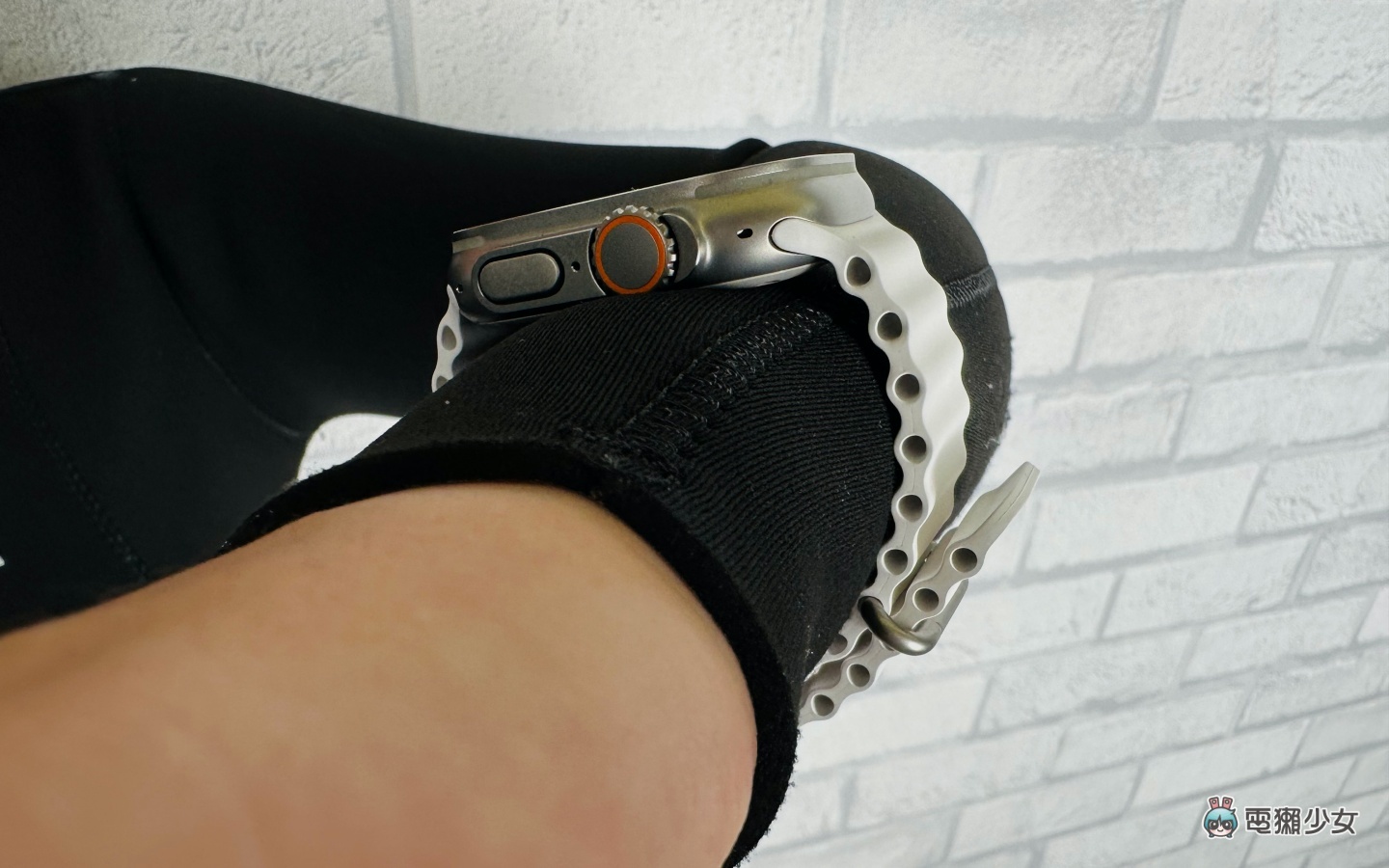 开箱｜Apple Watch Ultra 实戴体验！女生戴会太大吗？重量感受如何？潜水防寒衣也没问题？ 数码科技 图13张