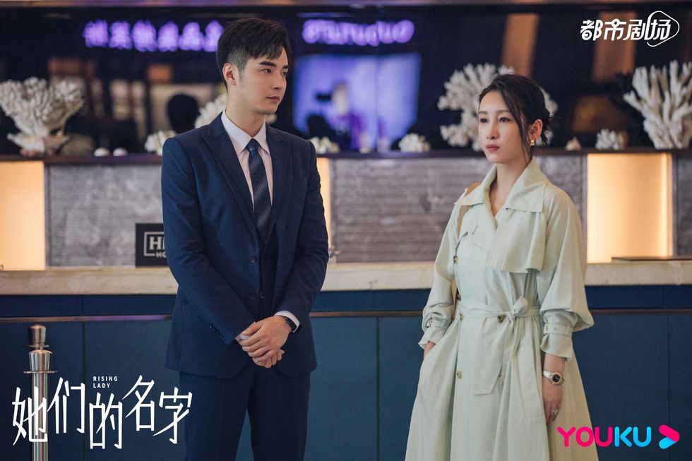 金句 I “结婚是一张纸，离婚可是一本书。”《她们的名字》关于婚姻真实金句 更多热点 图1张