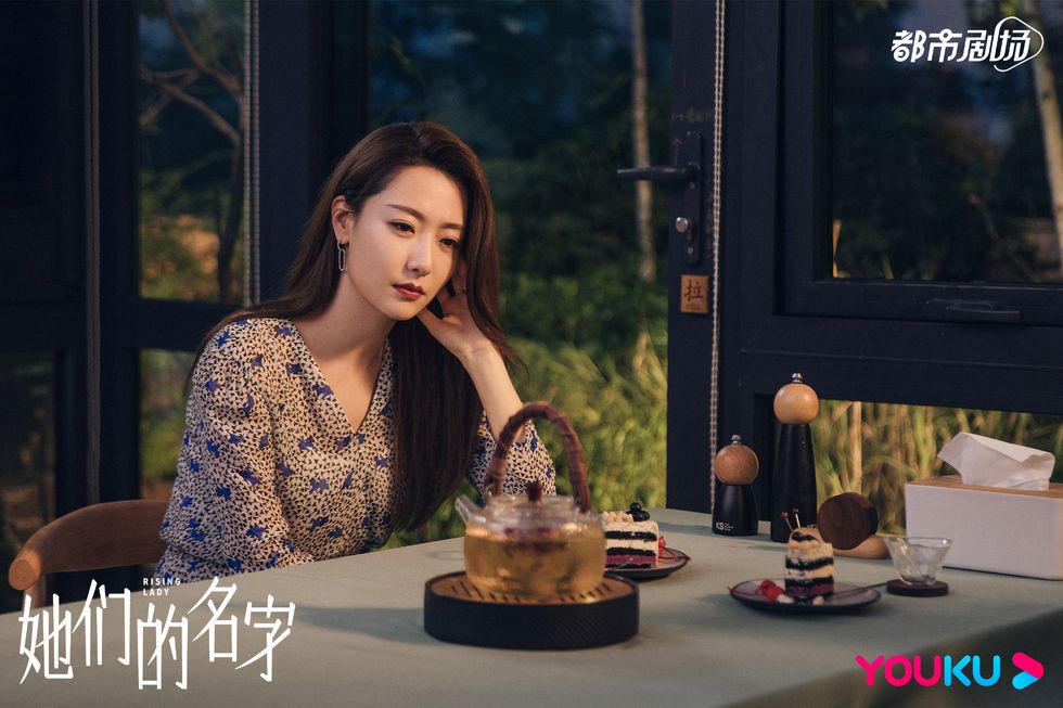 金句 I “结婚是一张纸，离婚可是一本书。”《她们的名字》关于婚姻真实金句 更多热点 图3张