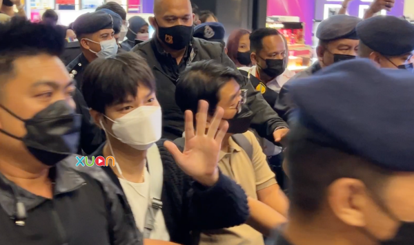 男神李敏镐驾到！KLIA又暴走了！全部跑起来～ 娱乐资讯 图3张