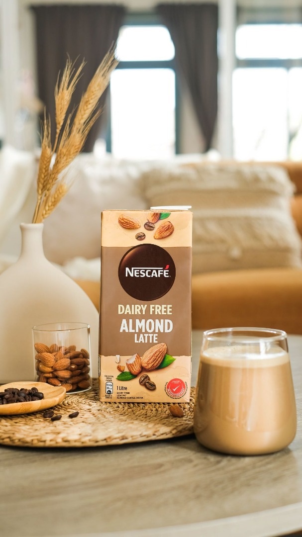 美食 I 10月新品报你知！KitKat黑橙口味、NESCAFÉ 无乳杏仁拿铁 更多热点 图2张