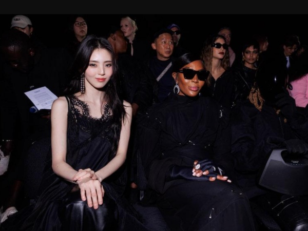 Style I 韩素希、周杰伦现身巴黎看秀！全身Balenciaga行头帅/美翻 更多热点 图6张